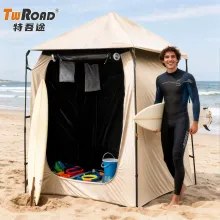 완전 자동 샤워 시설, 탈의실, 화장실, 야외 비상 대피소, 암막 기능, 방풍 및 방수 기능을 갖춘 검은색 비닐 소재의 야외 텐트입니다.